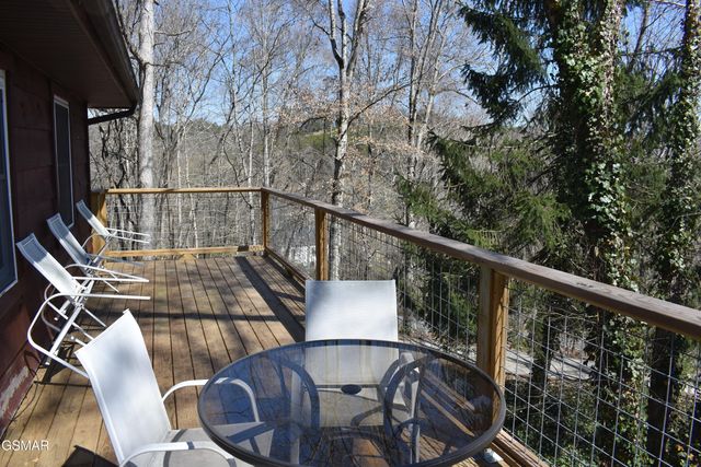 298 Lane Hollow Road, Sevierville, TN 37876