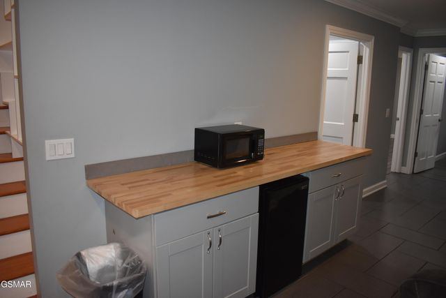 298 Lane Hollow Road, Sevierville, TN 37876