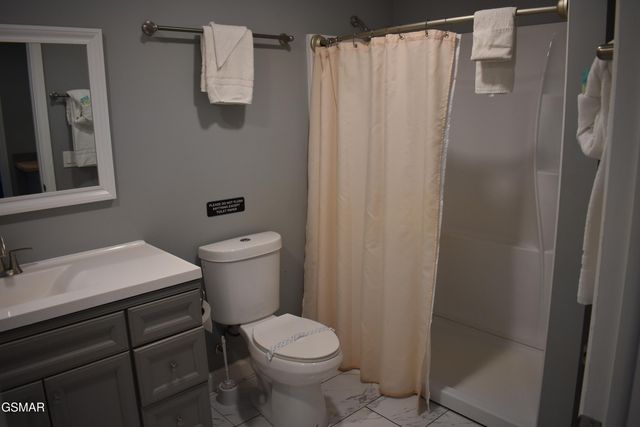 298 Lane Hollow Road, Sevierville, TN 37876