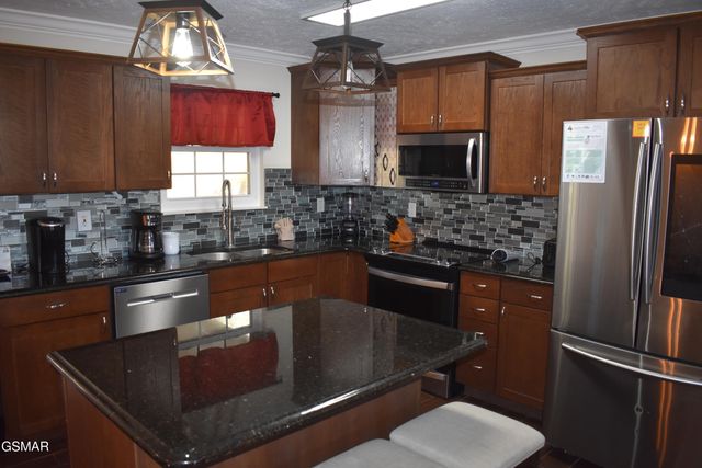 298 Lane Hollow Road, Sevierville, TN 37876