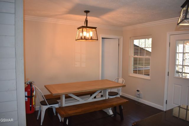 298 Lane Hollow Road, Sevierville, TN 37876