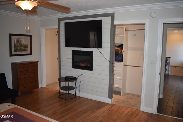 298 Lane Hollow Road, Sevierville, TN 37876