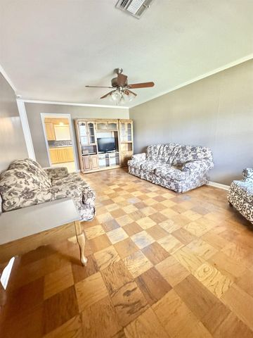 811 Kenney Street, Houma, LA 70364