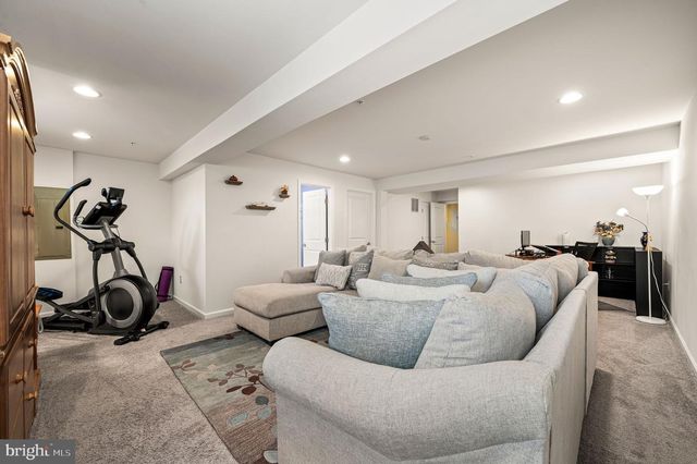 1714 LYDIA DR, Hatfield, PA 19440