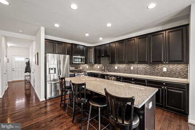 1714 LYDIA DR, Hatfield, PA 19440