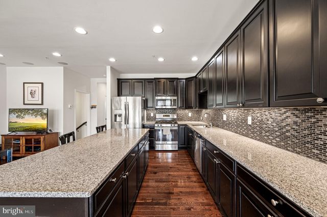 1714 LYDIA DR, Hatfield, PA 19440