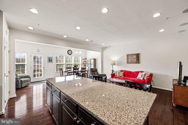 1714 LYDIA DR, Hatfield, PA 19440