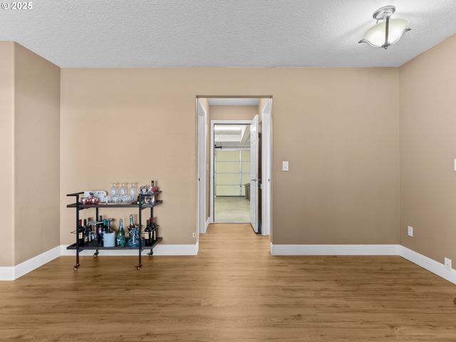 52407 Ne 14TH St, Scappoose, OR 97056