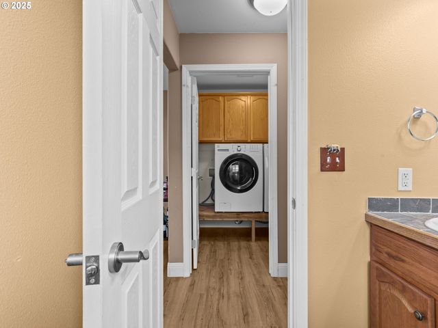 52407 Ne 14TH St, Scappoose, OR 97056