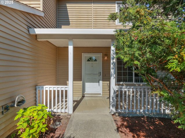 52407 Ne 14TH St, Scappoose, OR 97056