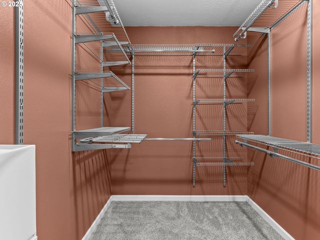 52407 Ne 14TH St, Scappoose, OR 97056