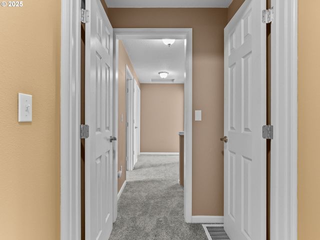 52407 Ne 14TH St, Scappoose, OR 97056