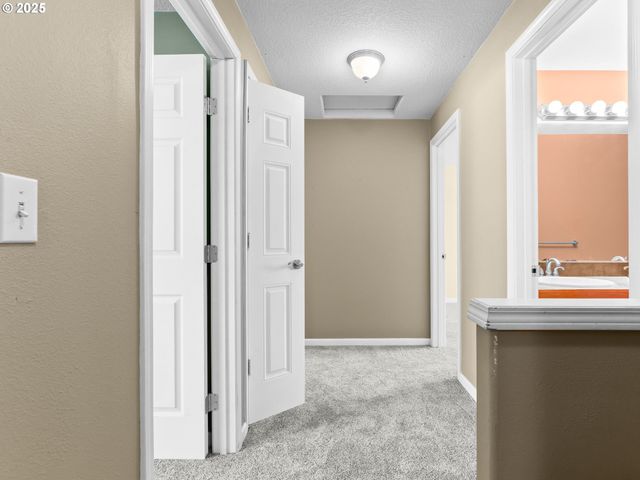 52407 Ne 14TH St, Scappoose, OR 97056