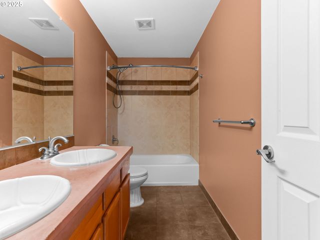 52407 Ne 14TH St, Scappoose, OR 97056