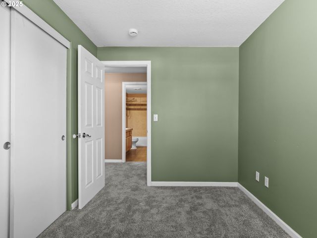 52407 Ne 14TH St, Scappoose, OR 97056