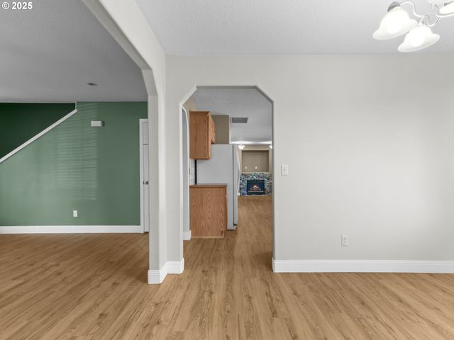 52407 Ne 14TH St, Scappoose, OR 97056