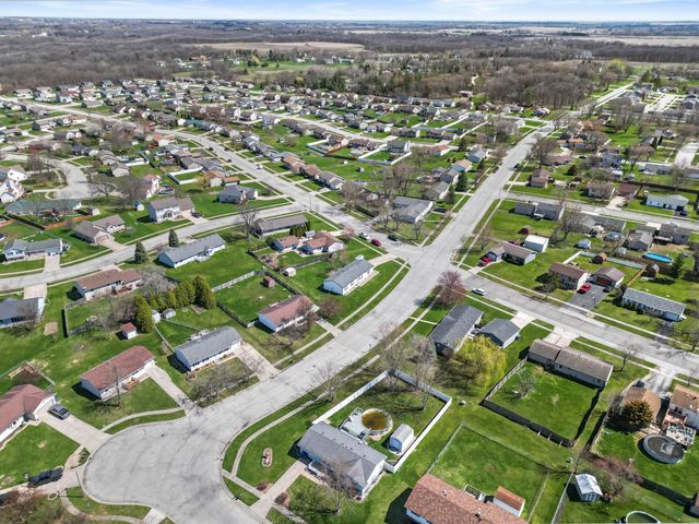 6000 W 175th Avenue, Lowell, IN 46356