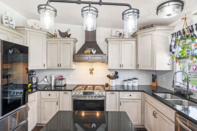 6000 W 175th Avenue, Lowell, IN 46356
