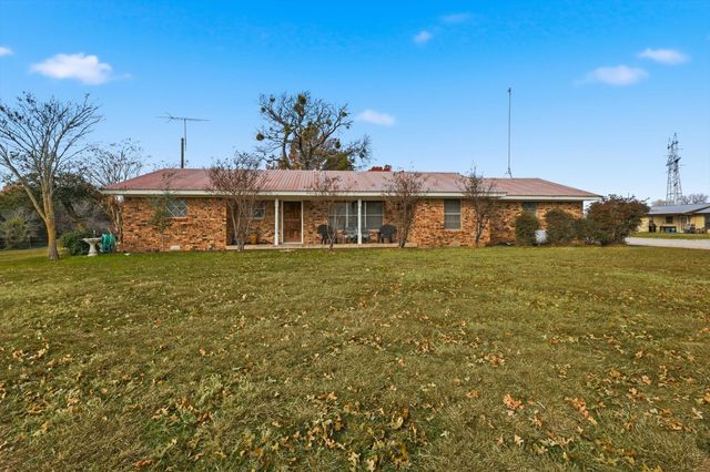 309 N FM 730, Decatur, TX 76234