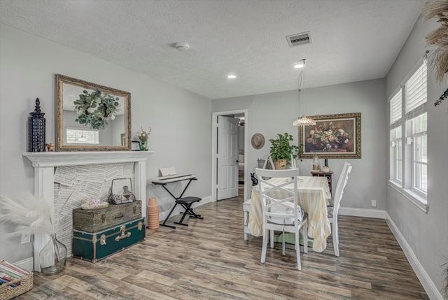 302 E Kay Street, Dayton, TX 77535