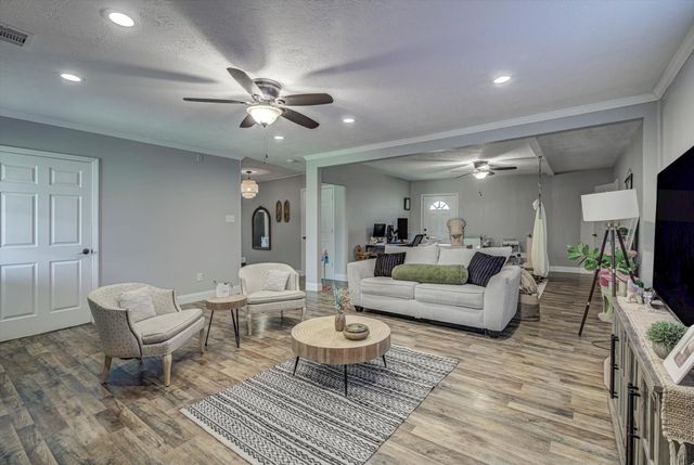 302 E Kay Street, Dayton, TX 77535