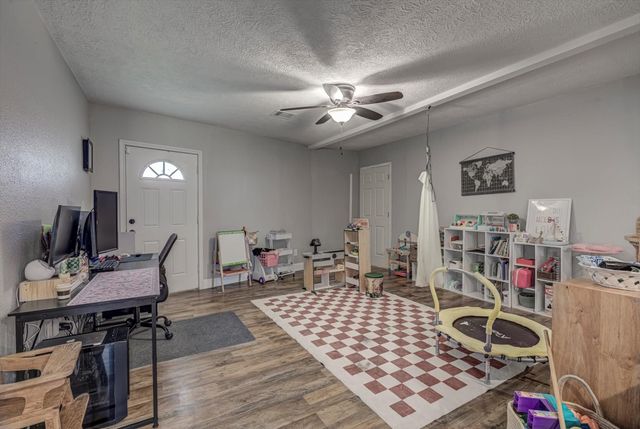 302 E Kay Street, Dayton, TX 77535