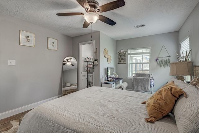 302 E Kay Street, Dayton, TX 77535