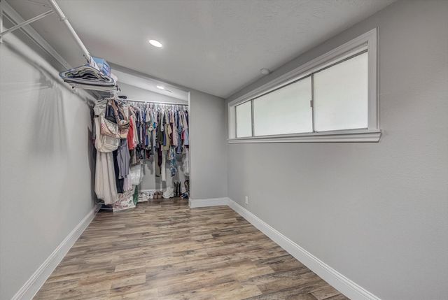 302 E Kay Street, Dayton, TX 77535