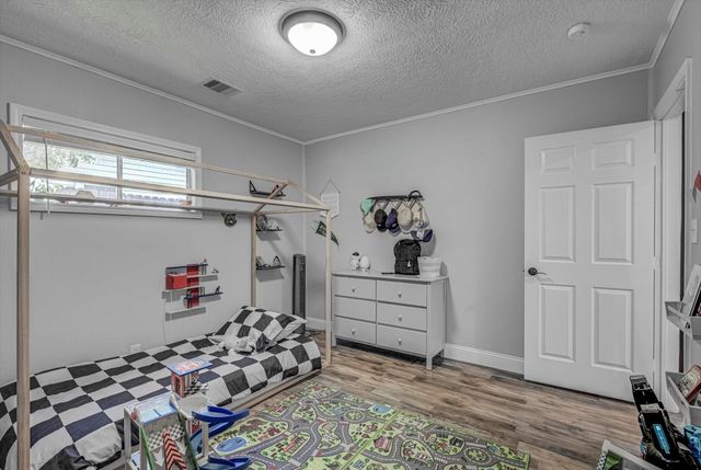 302 E Kay Street, Dayton, TX 77535