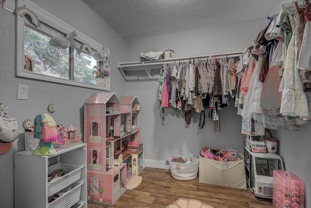 302 E Kay Street, Dayton, TX 77535