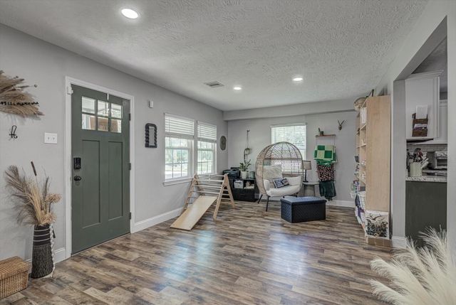 302 E Kay Street, Dayton, TX 77535