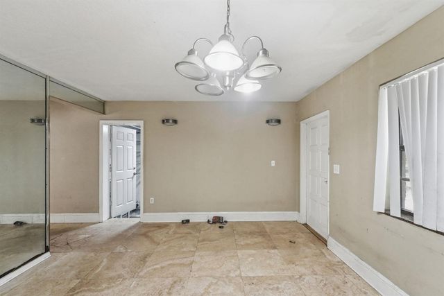 1060 NE 123rd Street, North Miami, FL 33161