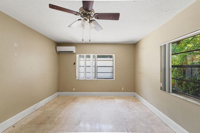 1060 NE 123rd Street, North Miami, FL 33161