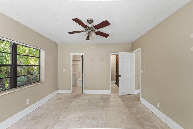 1060 NE 123rd Street, North Miami, FL 33161