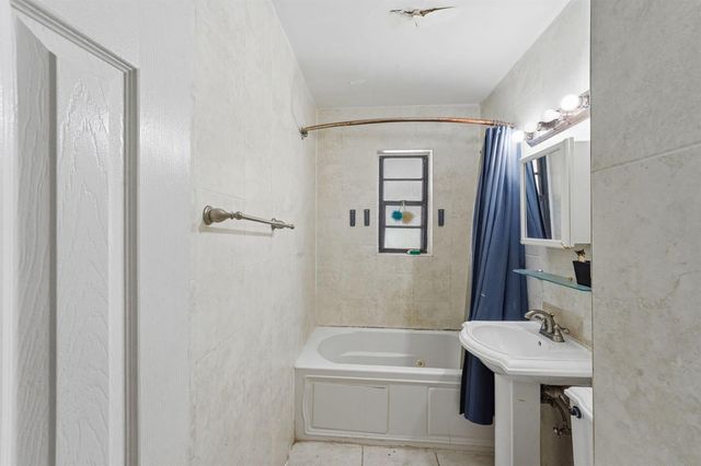 1060 NE 123rd Street, North Miami, FL 33161