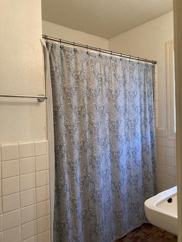 2509 Enfield RD C, Austin, TX 78703