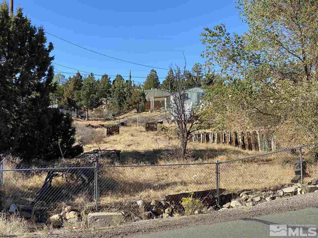 5991 Amargosa Drive, Sun Valley, NV 89433