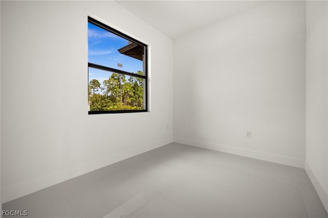 938 Bolivia DR, Lehigh Acres, FL 33974