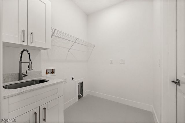 938 Bolivia DR, Lehigh Acres, FL 33974