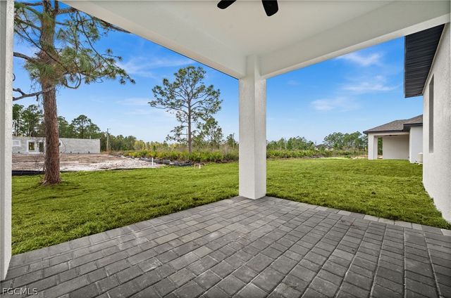 938 Bolivia DR, Lehigh Acres, FL 33974