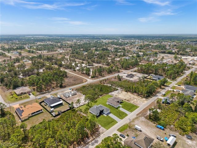 938 Bolivia DR, Lehigh Acres, FL 33974