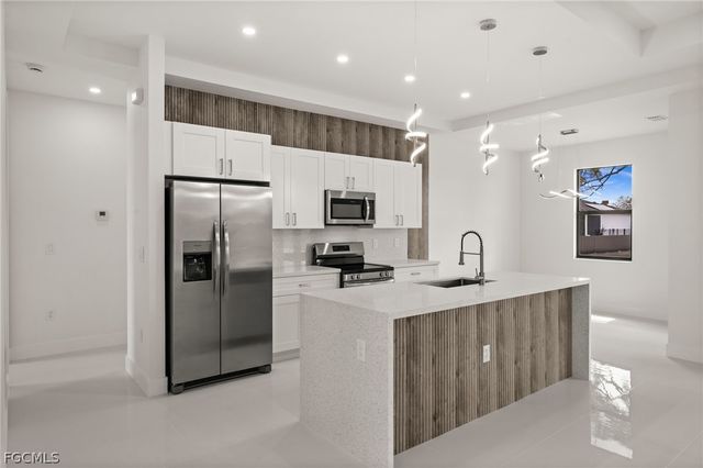 938 Bolivia DR, Lehigh Acres, FL 33974