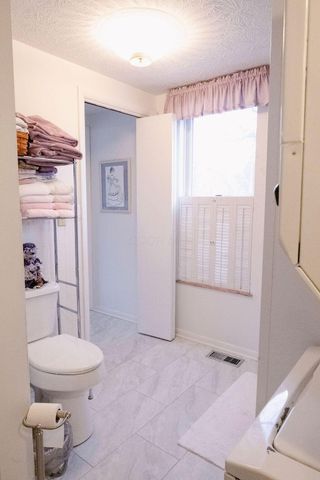 19 Avalon Road, Mount Vernon, OH 43050