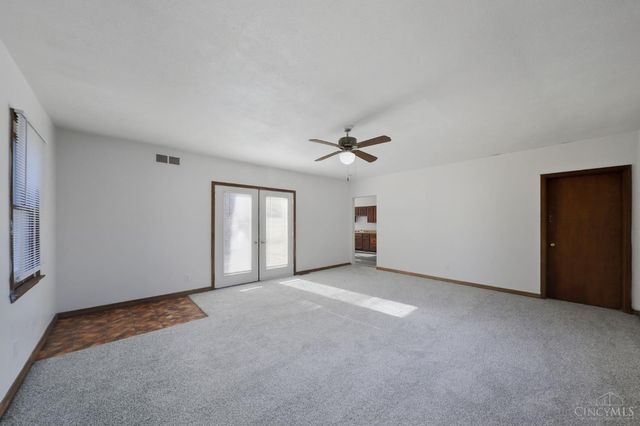 1461 Kinney Avenue, Cincinnati, OH 45231