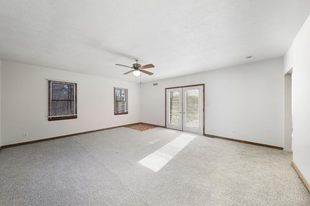 1461 Kinney Avenue, Cincinnati, OH 45231