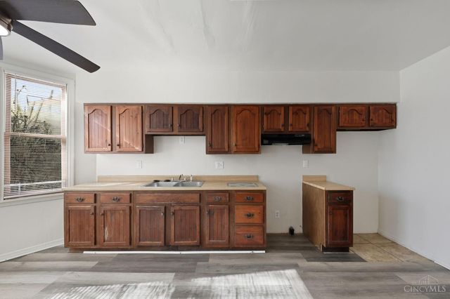 1461 Kinney Avenue, Cincinnati, OH 45231