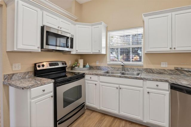 2743 BERKFORD CIRCLE, Lakeland, FL 33810