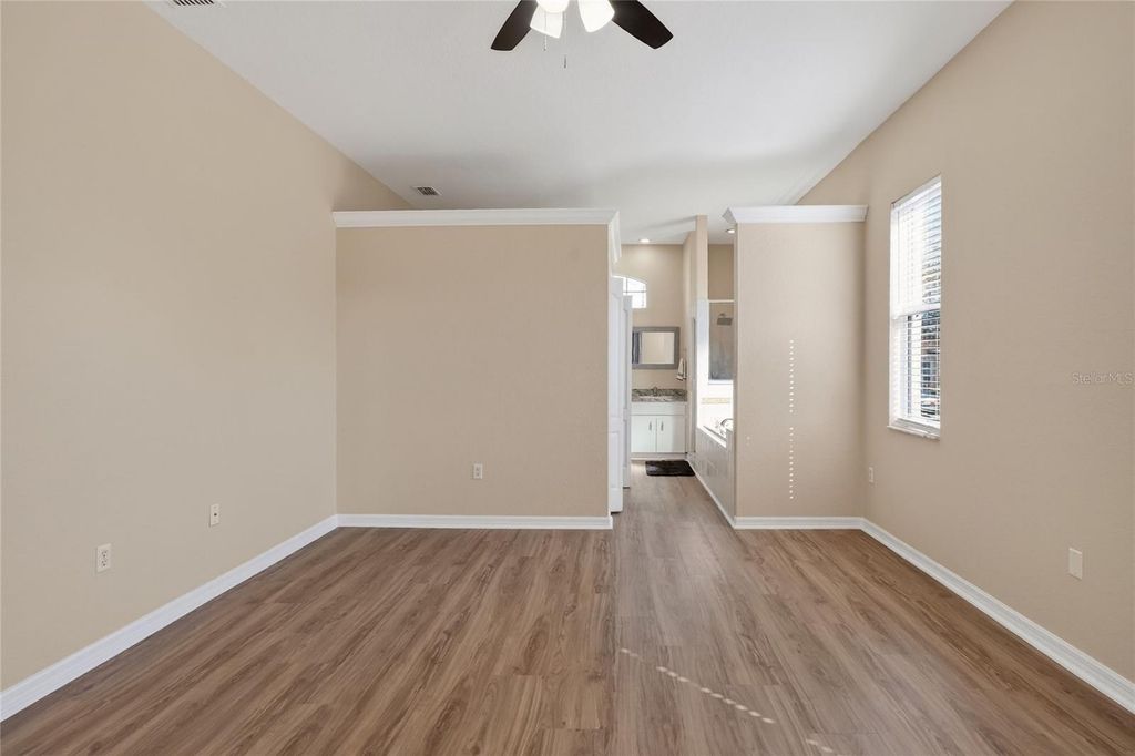 Image 21 of property listing at 2743 BERKFORD CIRCLE, Lakeland, FL 33810