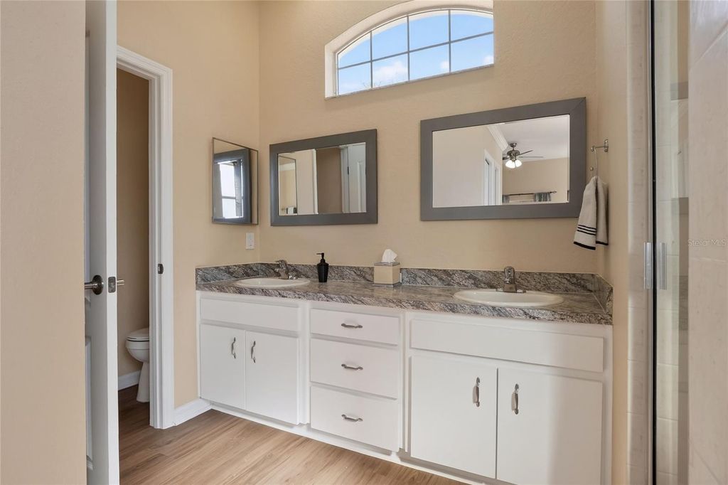 Image 23 of property listing at 2743 BERKFORD CIRCLE, Lakeland, FL 33810