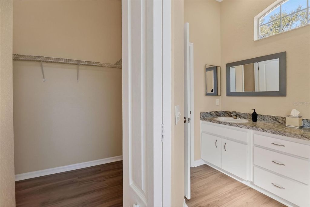 Image 25 of property listing at 2743 BERKFORD CIRCLE, Lakeland, FL 33810